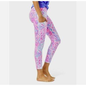 Lilly Pulitzer Luxletic Weekender Raz Berry See you Soon Side Pockets Leggings,M